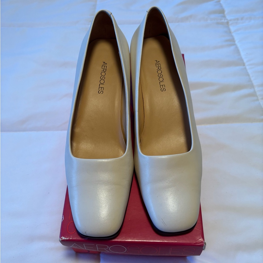 Classic White Leather Block Heel Pumps, Minimalist Workwear Capsule